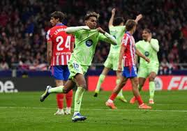 乔治凭借出 乔治凭借出